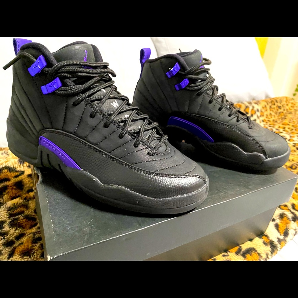 Jordan 12 Dark concords size 4Y